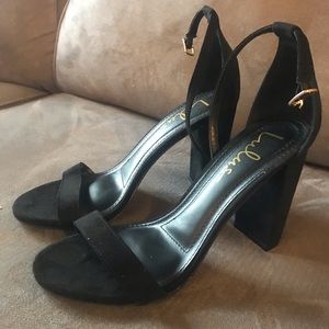Black lulus block heeled sandals
